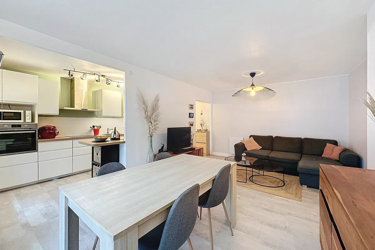 Appartement T3 vendu rue du 24 mars 1852 à Vaise, Lyon 9